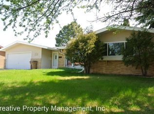 1700 6th St NW, Minot, ND 58703