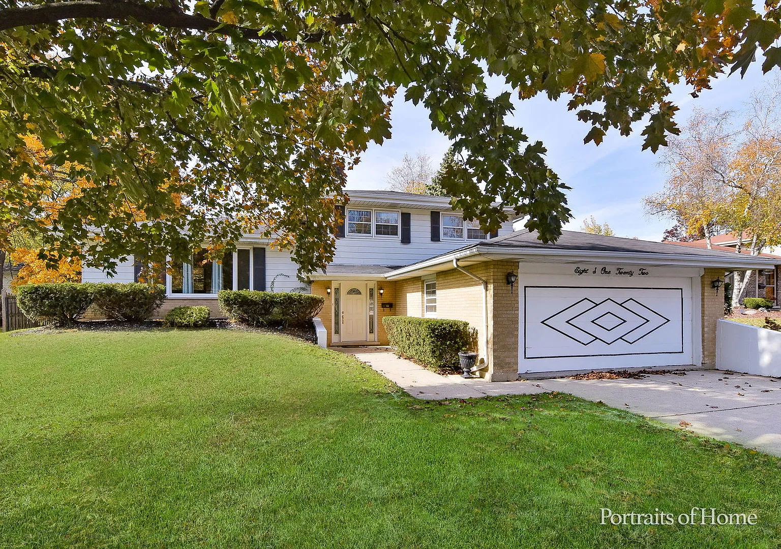 3 bed, 2.5 bath, 1852 sqft, $3,100 — Photo 1