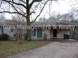 33 Meadowbrook Dr, Little Rock, AR 72205