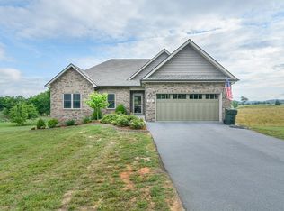 238 Boonesboro Rd, Johnson City, TN 37615