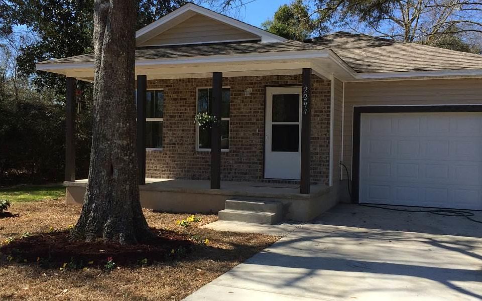 1st image of 1992 Roberts Cir