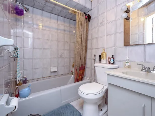 1722 70th Street image 23 of 28