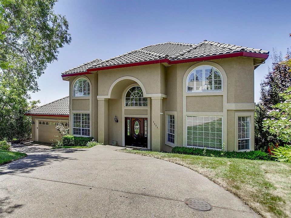 1st image of 1070 Crestline Cir
