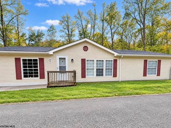 89 Valley Way, Bridgeport, WV 26330