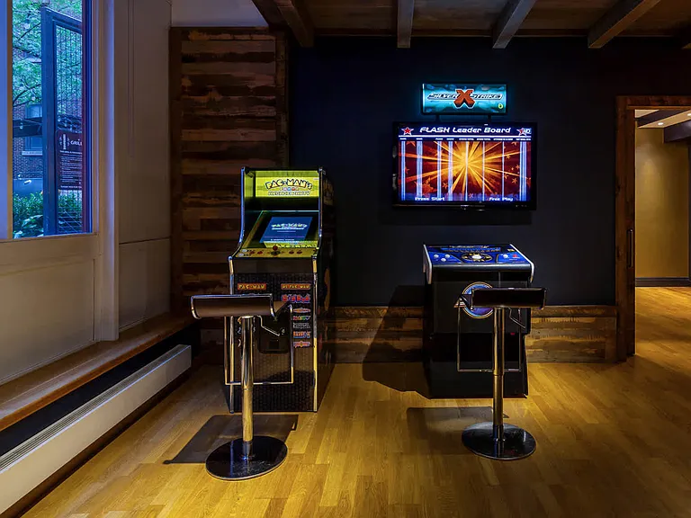 Lounge and Game Room