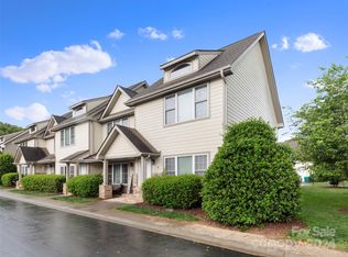 24 Rotunda Cir, Asheville, NC 28806