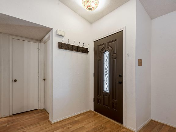 4th image of 2413 Highmont Dr