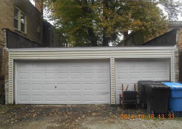 2nd image of 1847 W 107th St