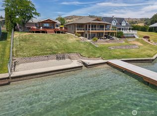 34 Leisure Ln, Manson, WA 98831