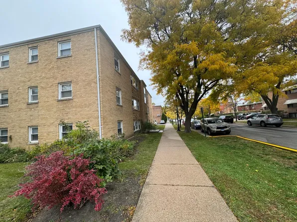 7904 Lamon Ave #Gs, Skokie, IL 60077