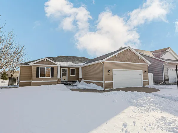 3463 Loberg Dr, West Fargo, ND 58078