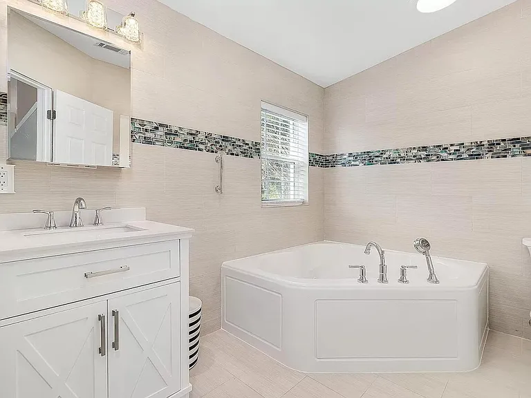 5401 Gamebird Ln — Photo 11