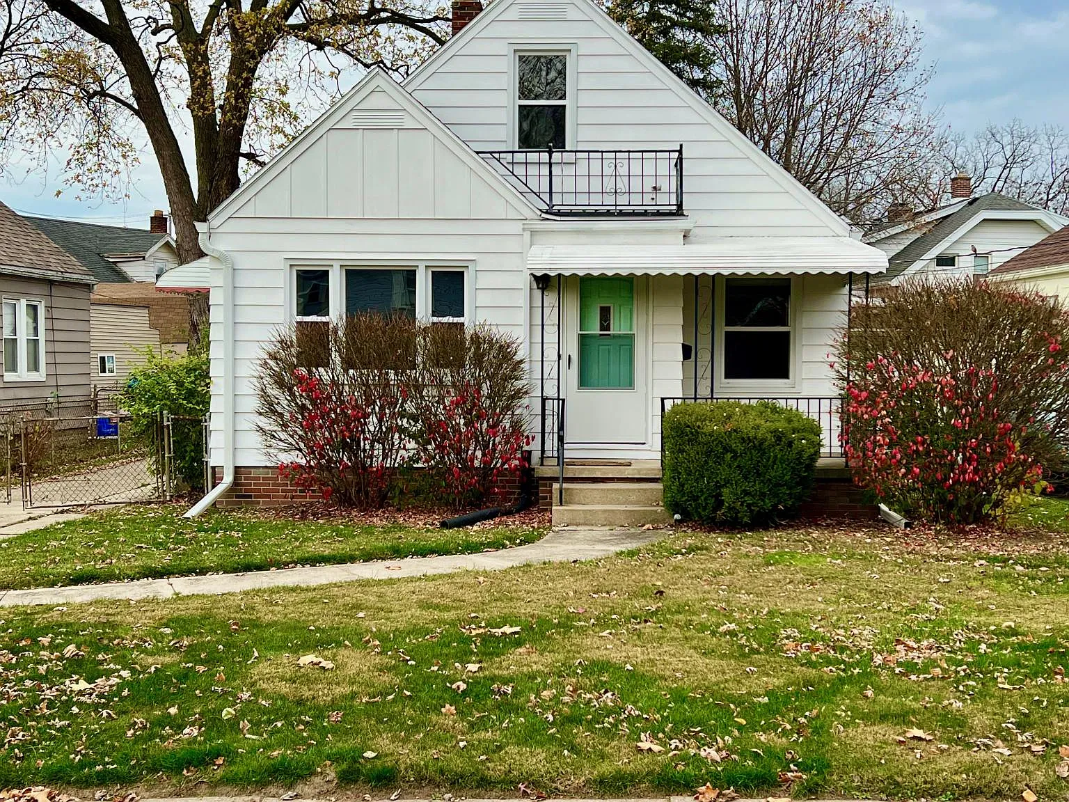 1717 Orleans Dr — Photo 3