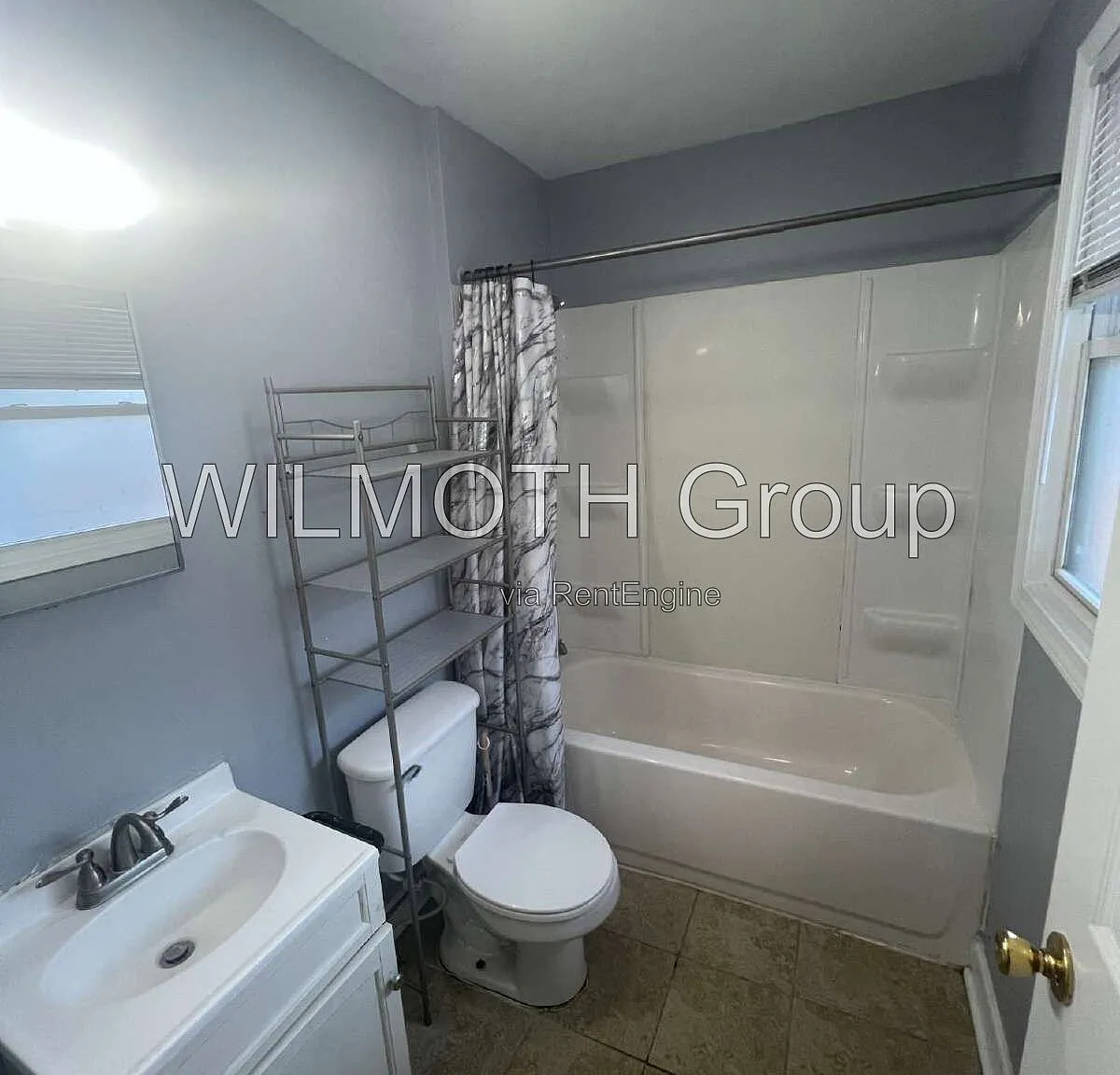 3763 Broadway St — Photo 3