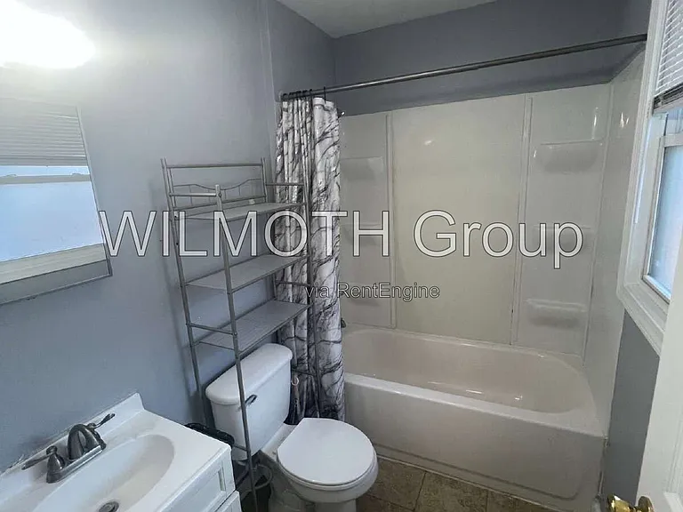 3763 Broadway St #3 — Photo 9