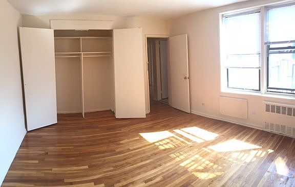 3rd image of 460 E 21st St APT 1D