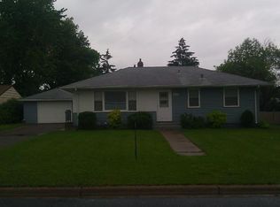 6120 Sunrise Dr NE, Fridley, MN 55432