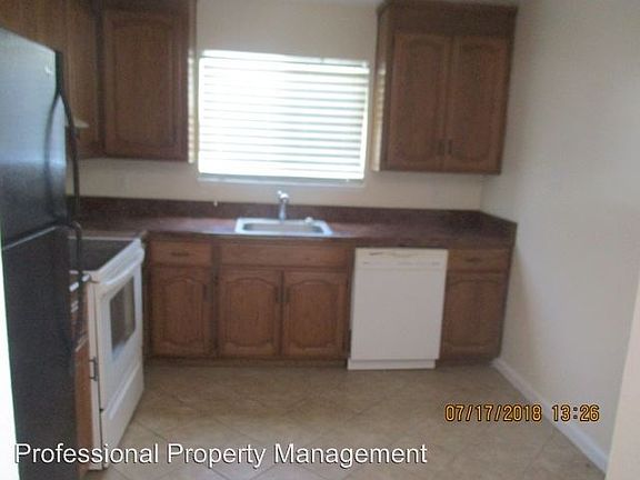 2nd image of 156 S 39th St #156