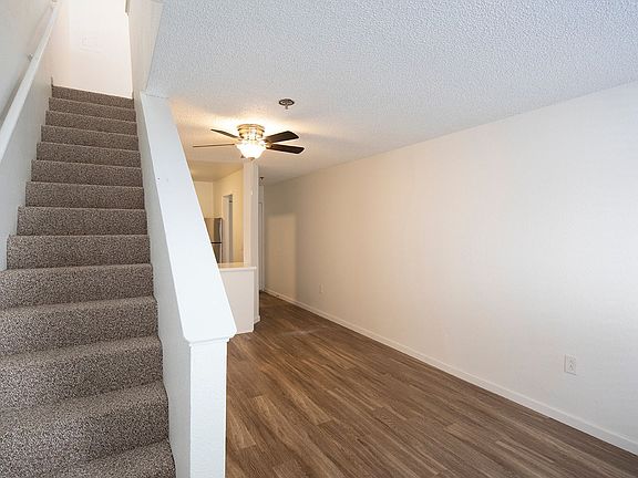2nd image of 4022 Albatross St APT 204