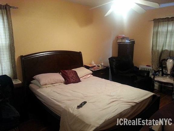 2nd image of 1033 E 105th St