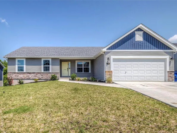 320 Hammerstone Dr, Moscow Mills, MO 63362