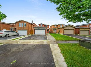 31 Dorking Dr, Brampton, ON L6Z 3T9