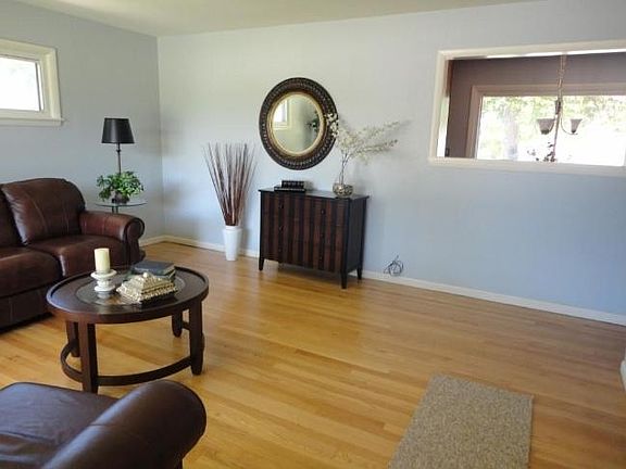 4th image of 6353 W Kinnickinnic River Pkwy