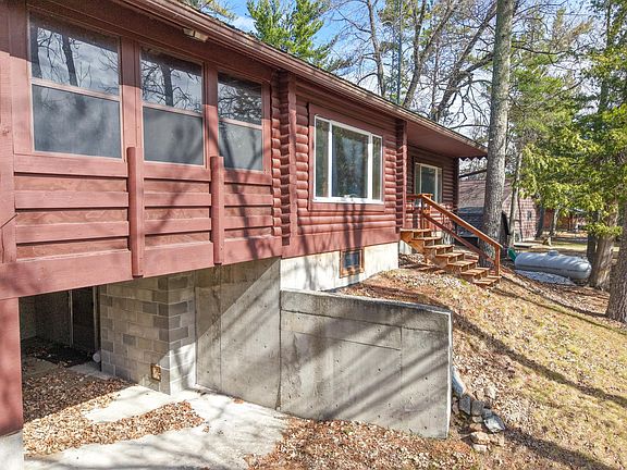 2nd image of 53533 Arbor Ridge Rd NE