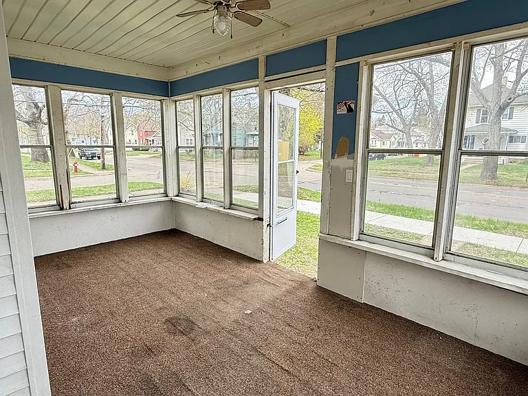 1701 E Ganson St — Photo 13