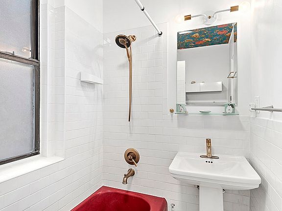 5th image of 50 Lefferts Ave APT 5F