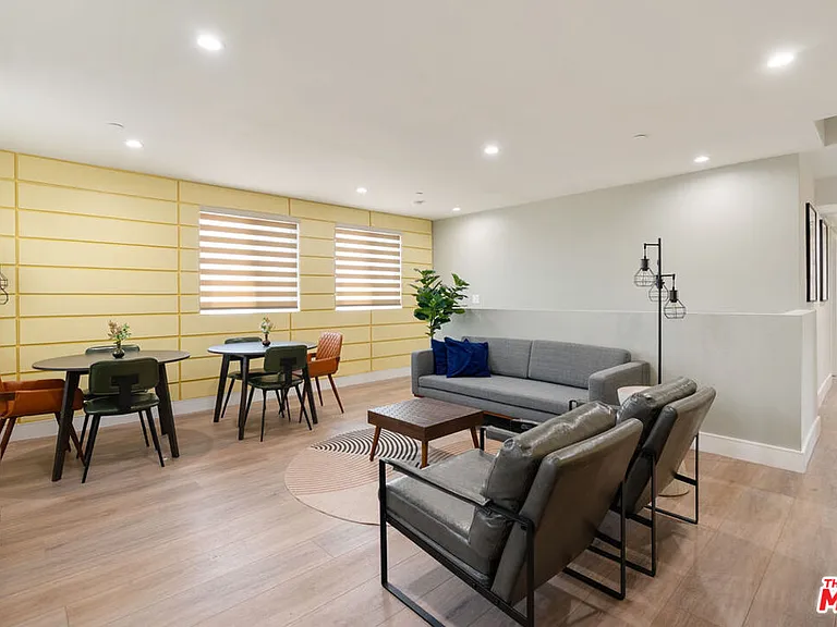 1341 N Mariposa Ave — Photo 47