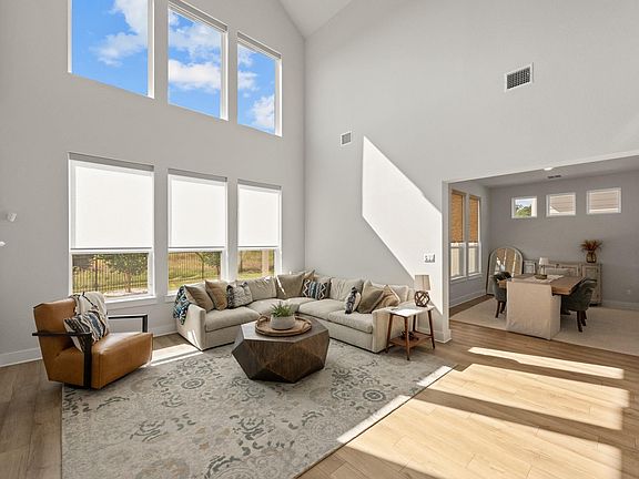3rd image of 360 Crescent Moon Ct