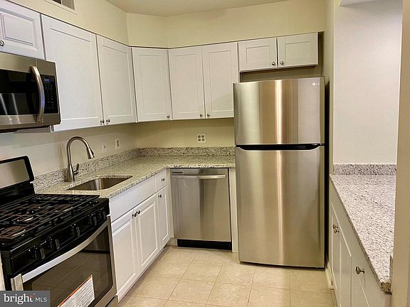 5th image of 4733 Bradley Blvd APT 8