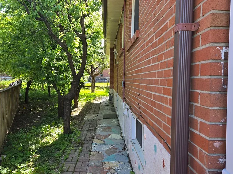 45 Wheelwright Cres #BASEMENT — Photo 2