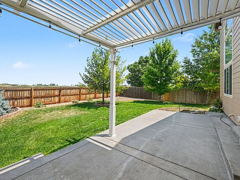 2721 Bridle Dr — Photo 27
