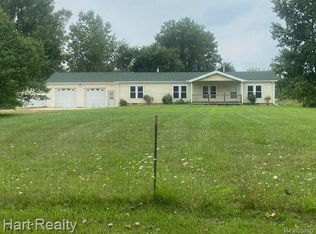 7539 Mowatt Rd, North Branch, MI 48461