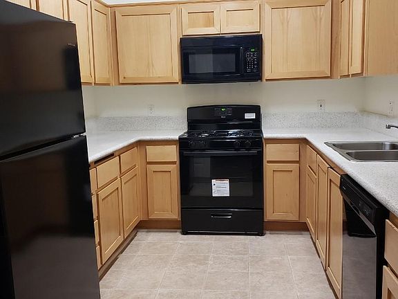 2nd image of 530 W Jackman St