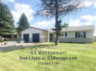 566 E Marr Rd, Howell, MI 48855