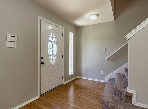 4th image of 13705 Greinert Dr