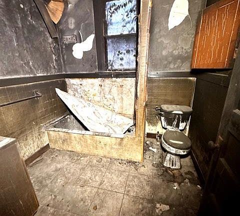 5th image of 2825 Glade Ave