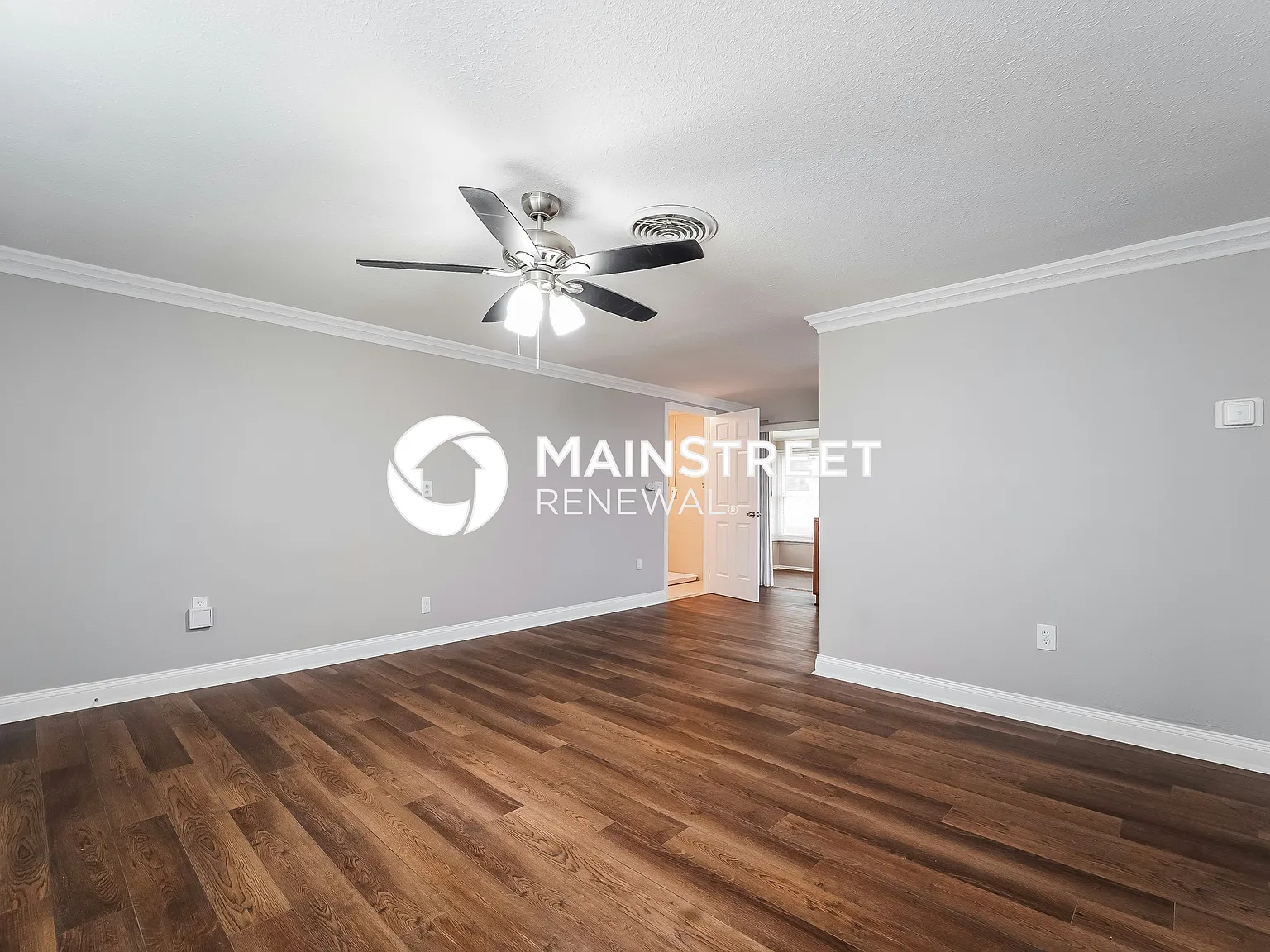191 E Seminole Dr — Photo 4