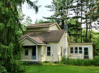 1648 11 Mile Rd NE, Comstock Park, MI 49321