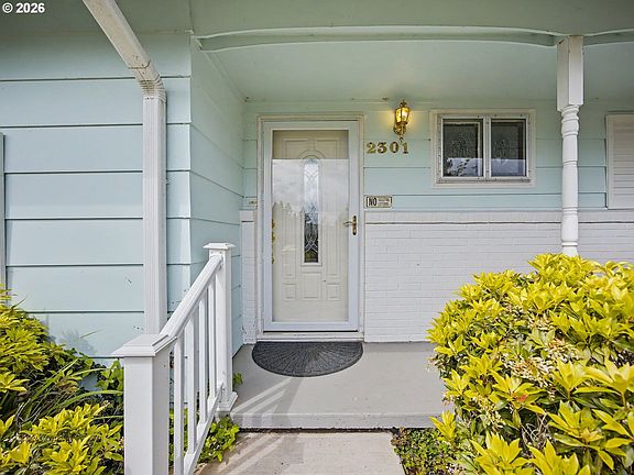 5th image of 2301 NE 130th Ave