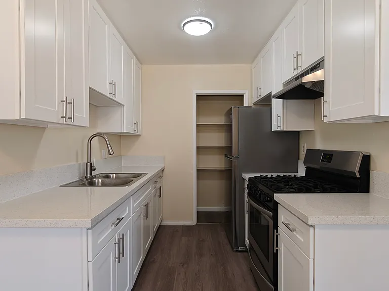 10223 Darby Ave #3 — Photo 1