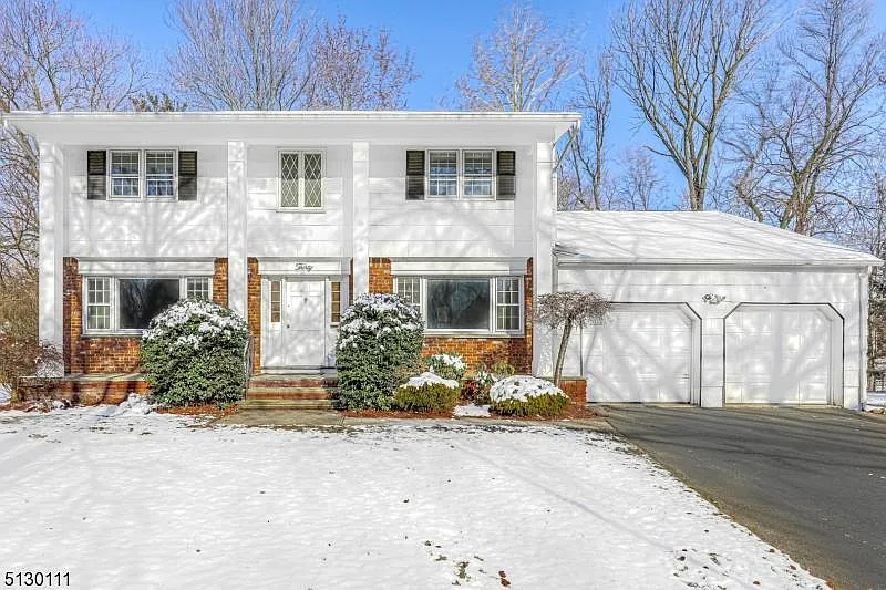 30 Laurel Ct photo 1