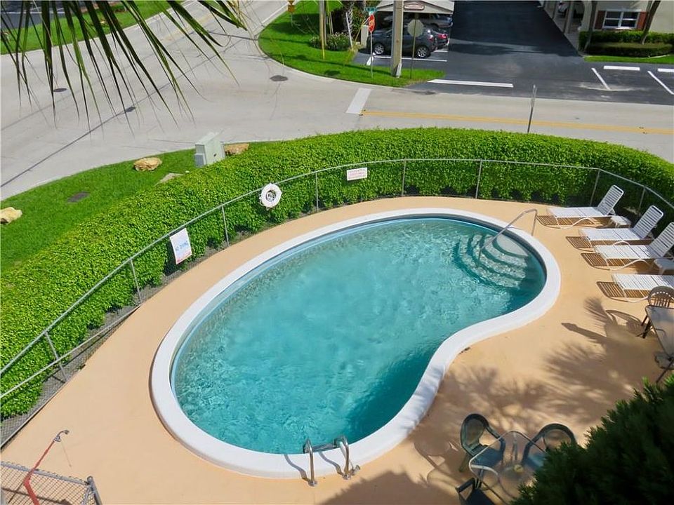 1st image of 5050 Bayview Dr APT 5