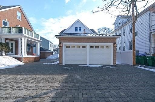 1st image of 105 Forest St #105