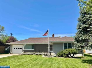 3209 2nd Ave E, Hibbing, MN 55746
