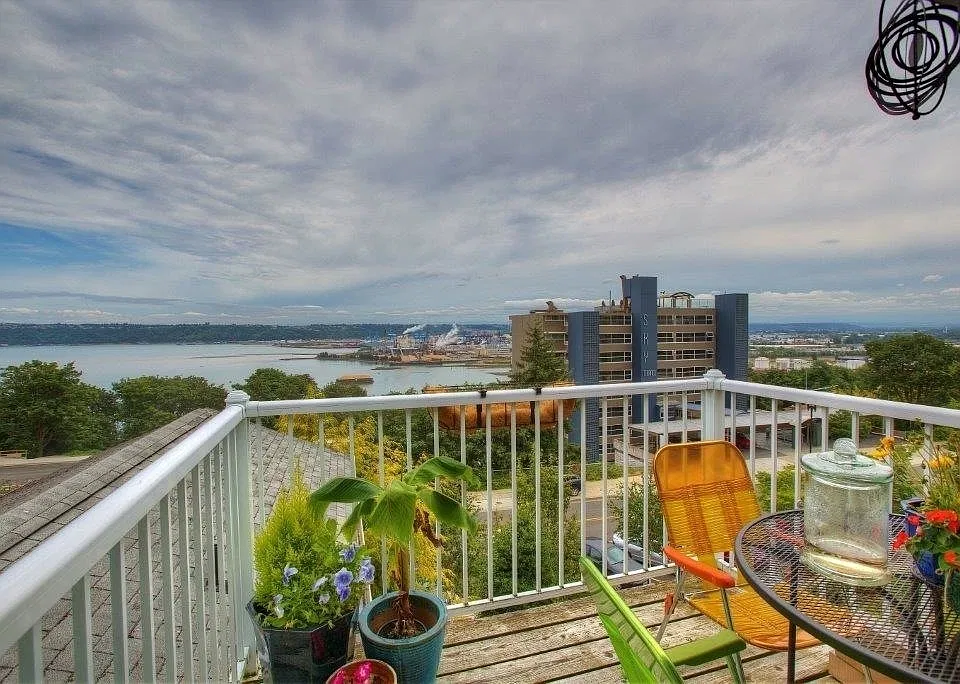 226 Broadway #20