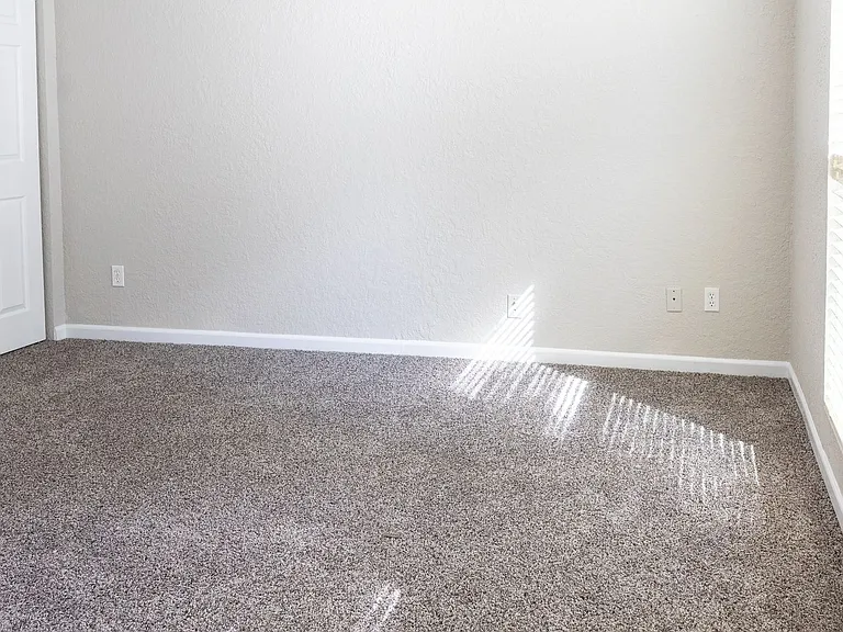 5418 Alta Loma Rd — Photo 40